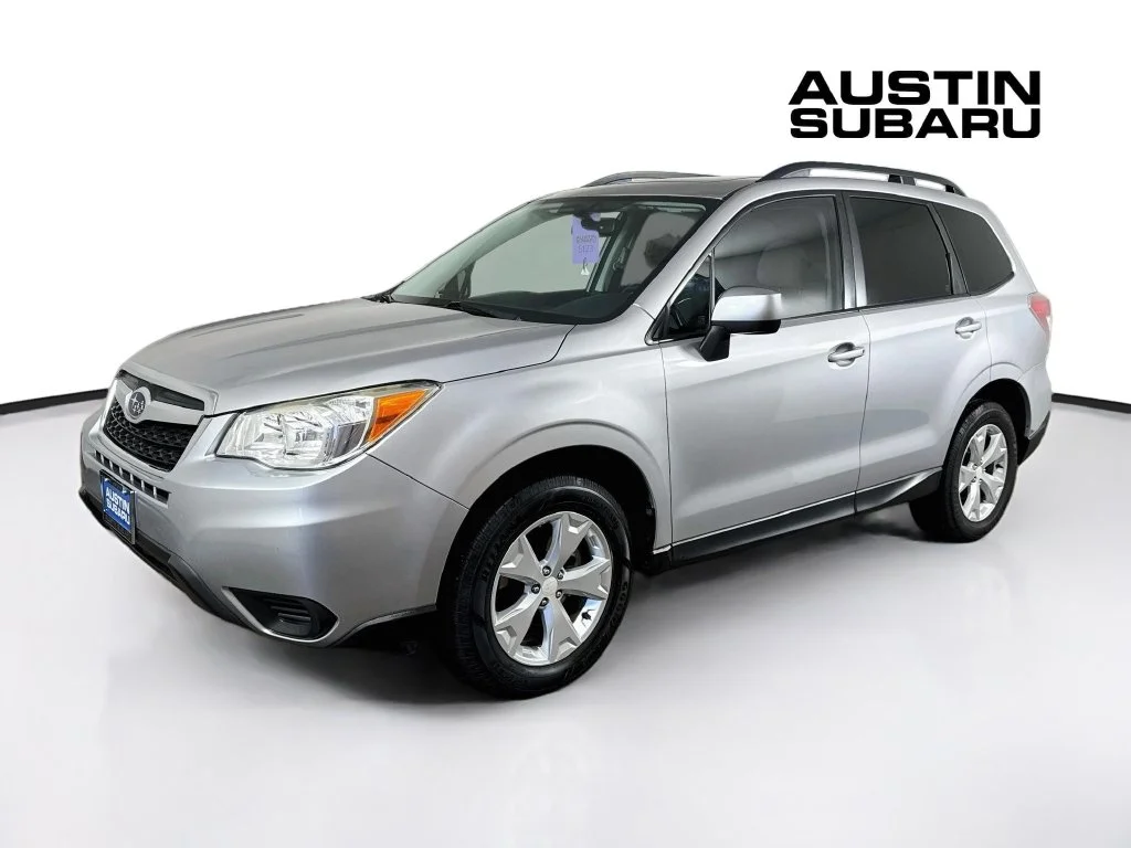 Used 2016 Silver Subaru 2.5i Premium image 3