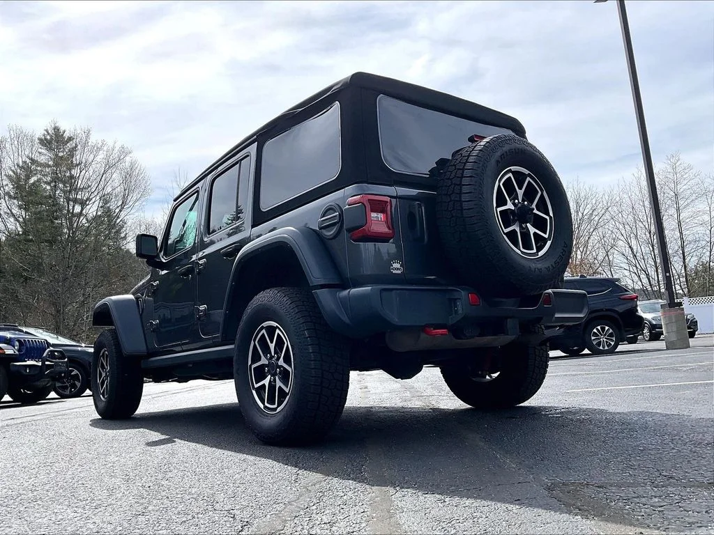 Used 2024 Gray Jeep Rubicon image 6