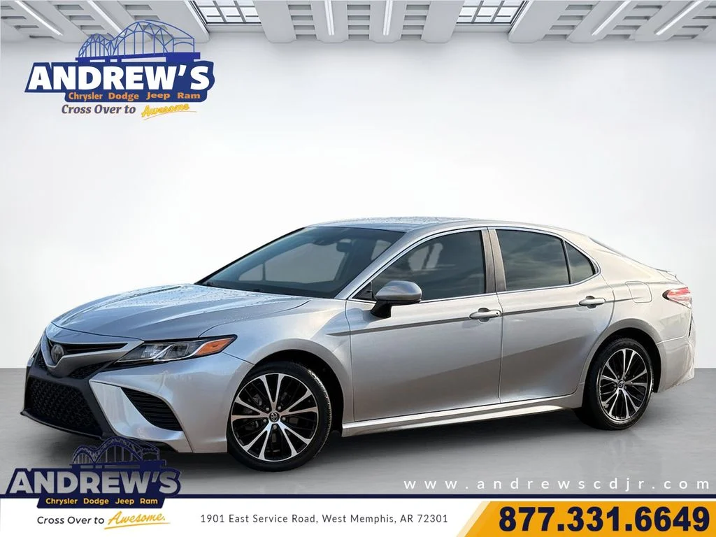 2019 Toyota Camry 2.5 Auto SE's photo