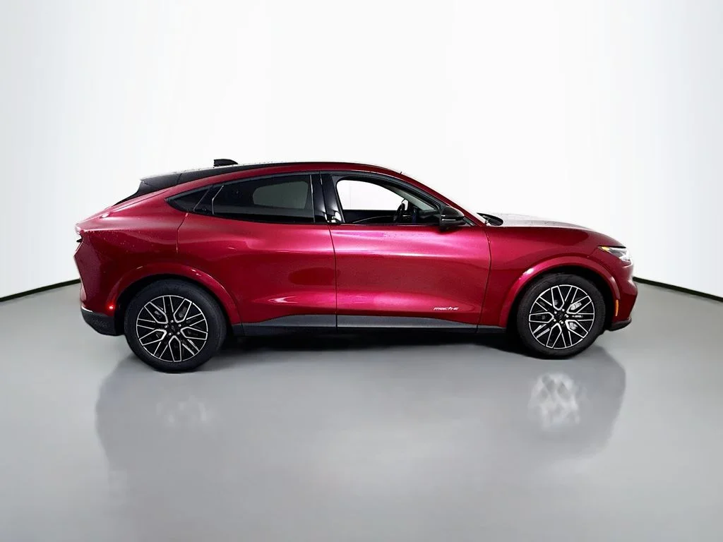 Used 2025 Molten Magenta Metallic Tinted Clearcoat Ford Premium image 15