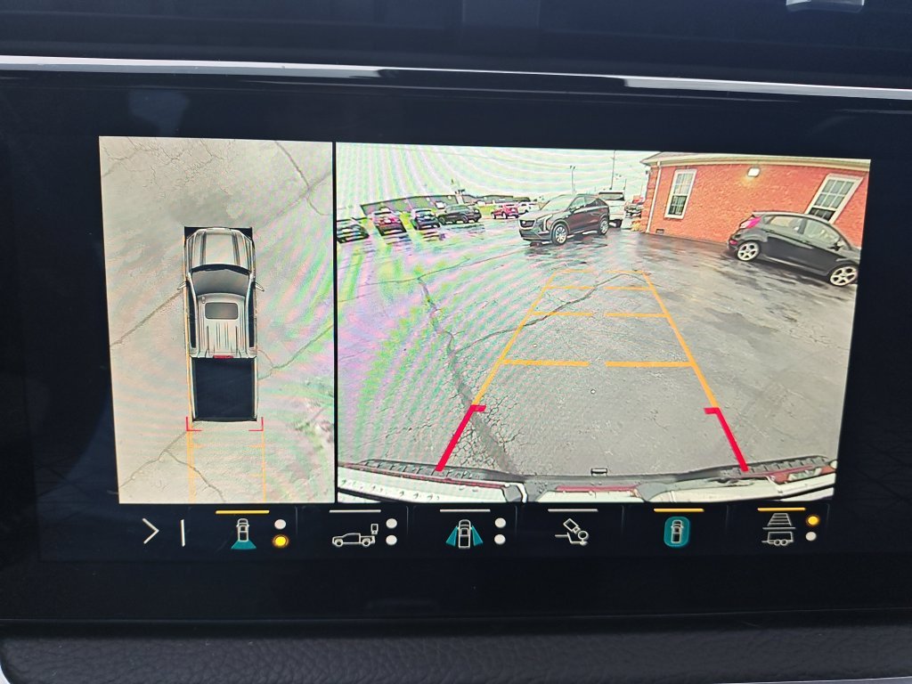 Used 2022 Silver GMC Denali image 23