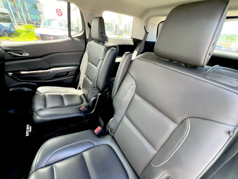 Used 2019 Silver GMC SLT image 15
