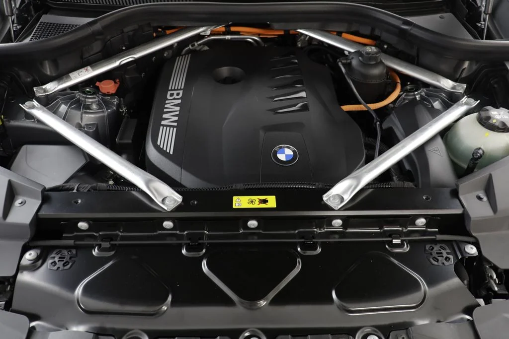 New 2026 Gray BMW xDrive50e image 24