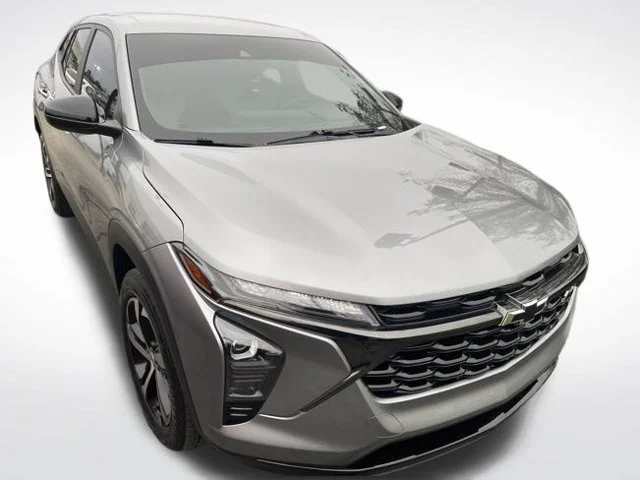 Used 2024 Gray Chevrolet 1RS image 2