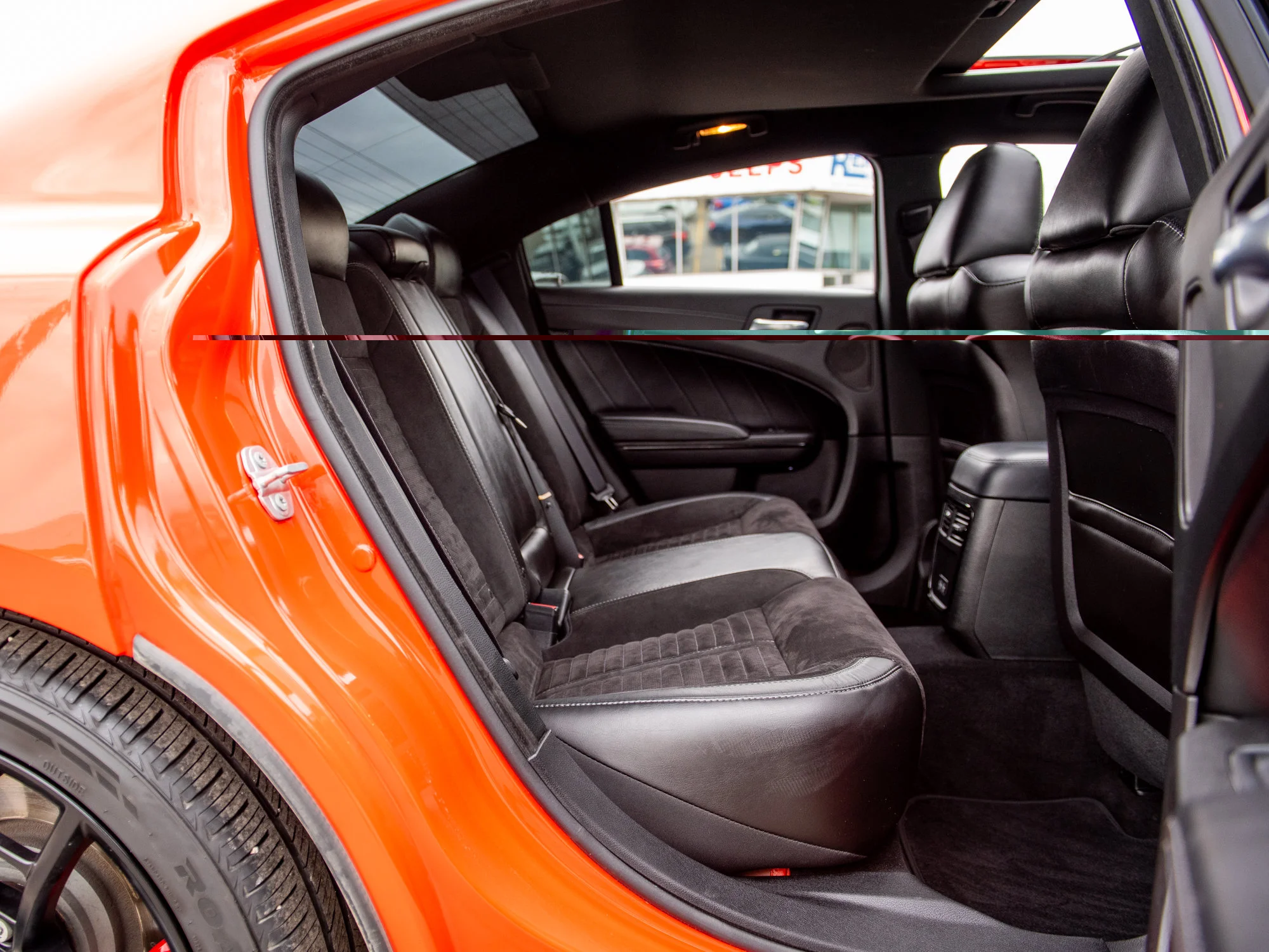 Used 2023 go mango Dodge Scat Pack 392* | 6.4L HEMI V8 | 485 HP | Brembo Brakes | Sunroof | image 21