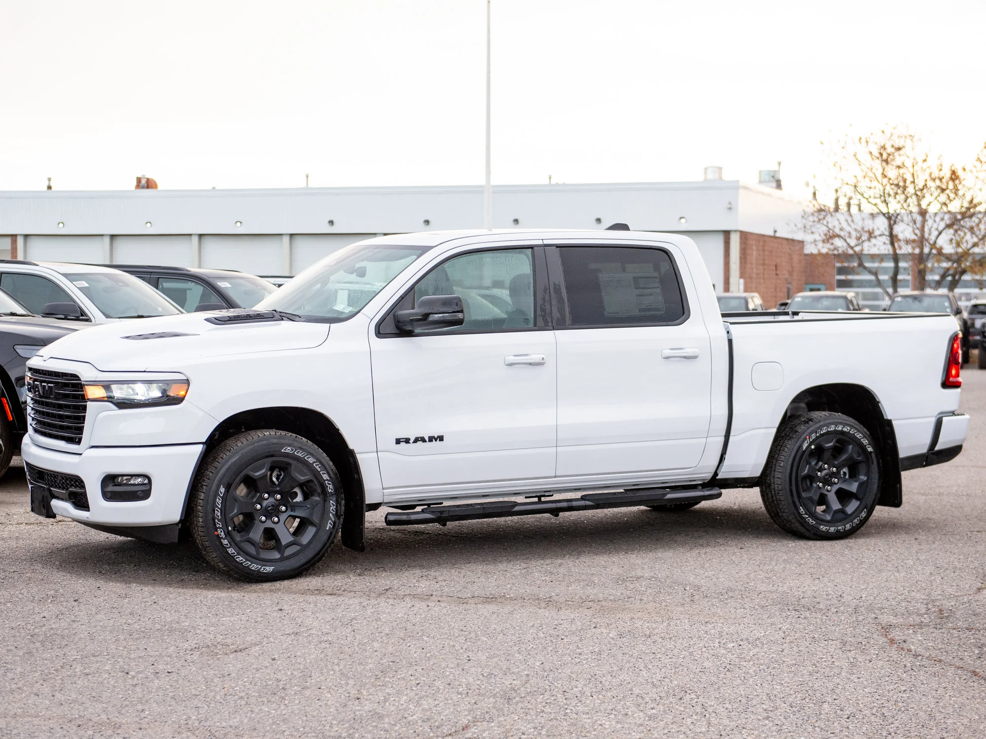 New 2026 White RAM Sport* Crew Cab 4x4, Panoramic Sunroof, Heated Seats/Wheel, Alpine Audio image 2