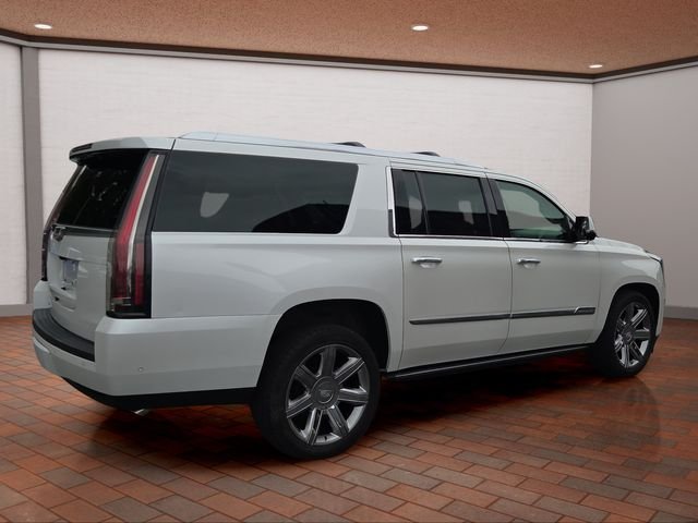 Used 2018 Crystal White Cadillac Premium image 3