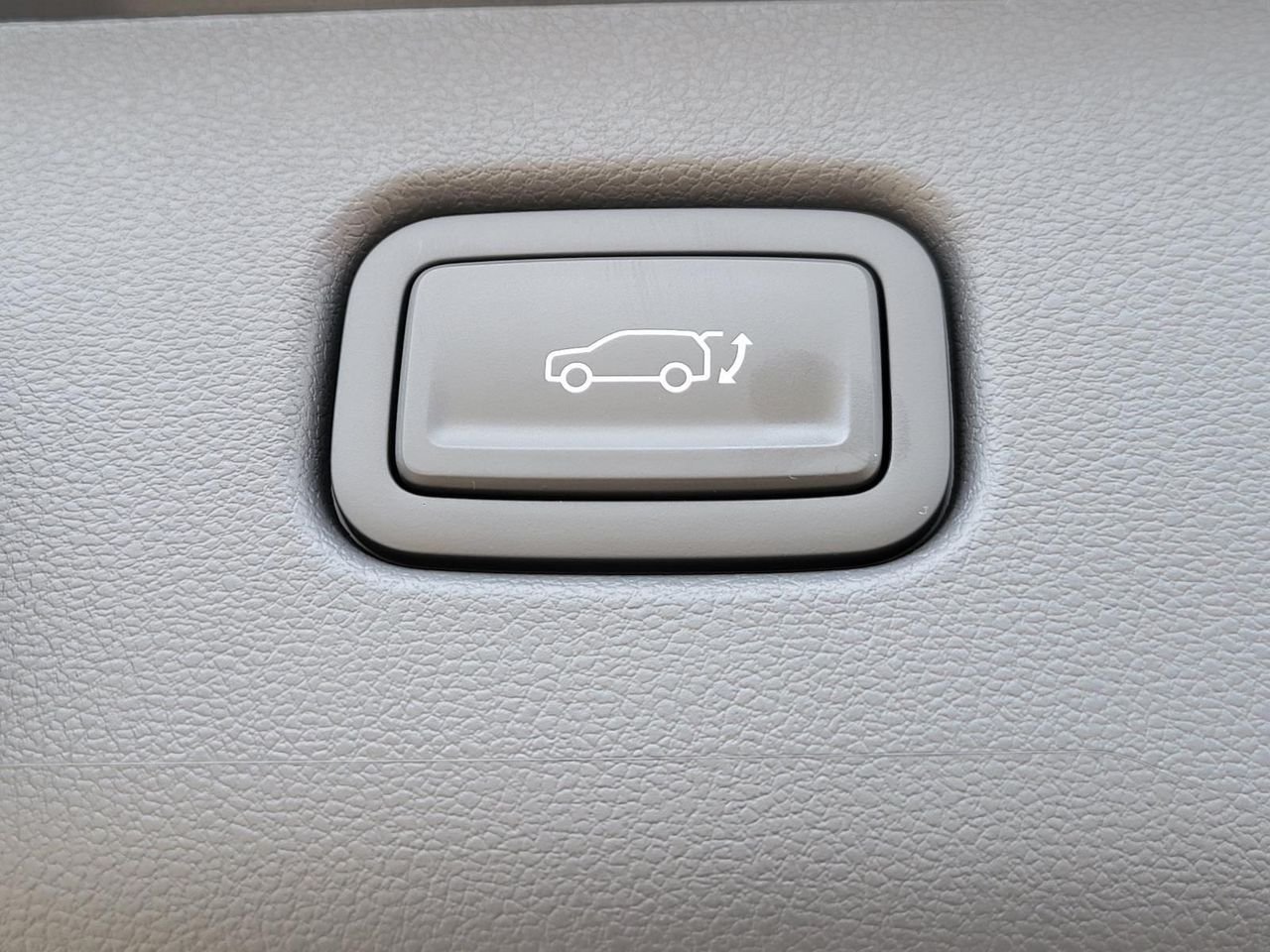 2026 Hyundai Kona Limited - Photo 11