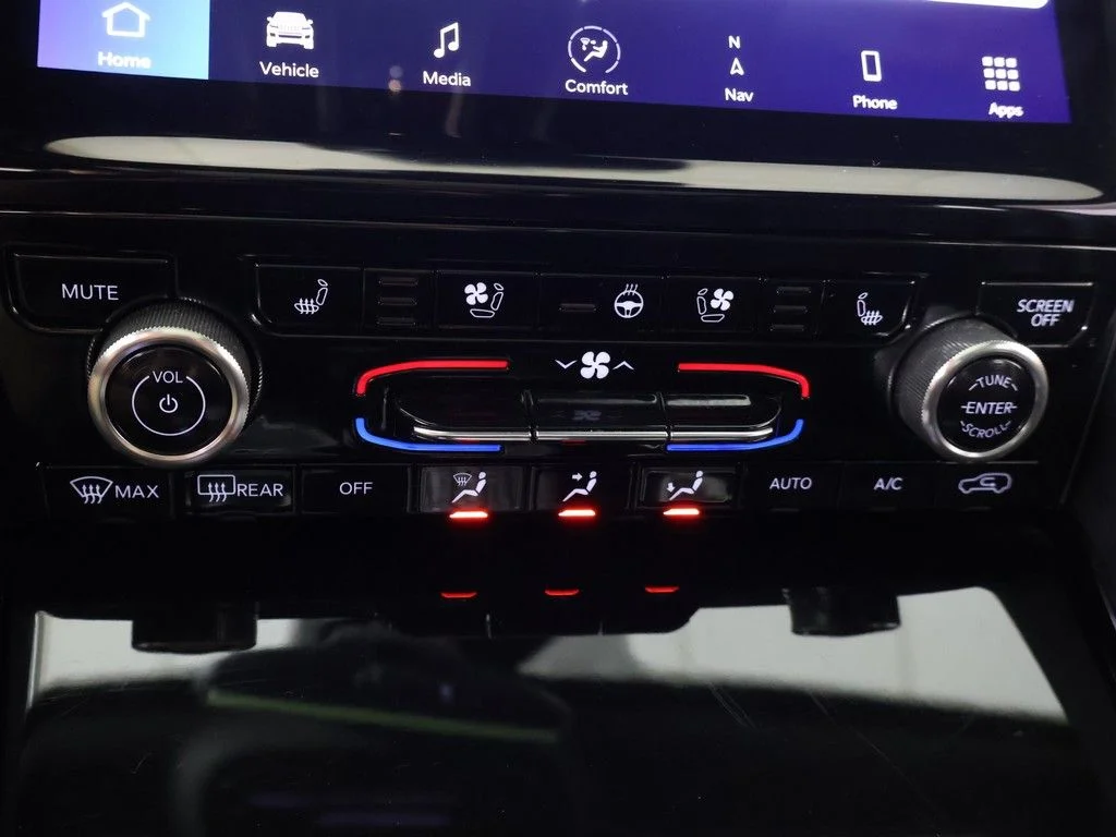 Used 2023 Black Jeep Summit Reserve image 66