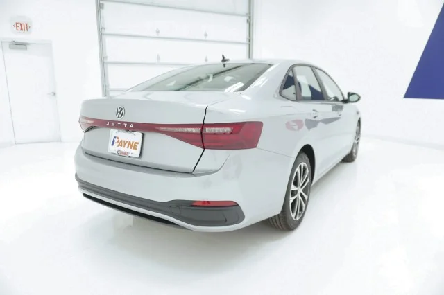 2026 Volkswagen Jetta Sport - Photo 5