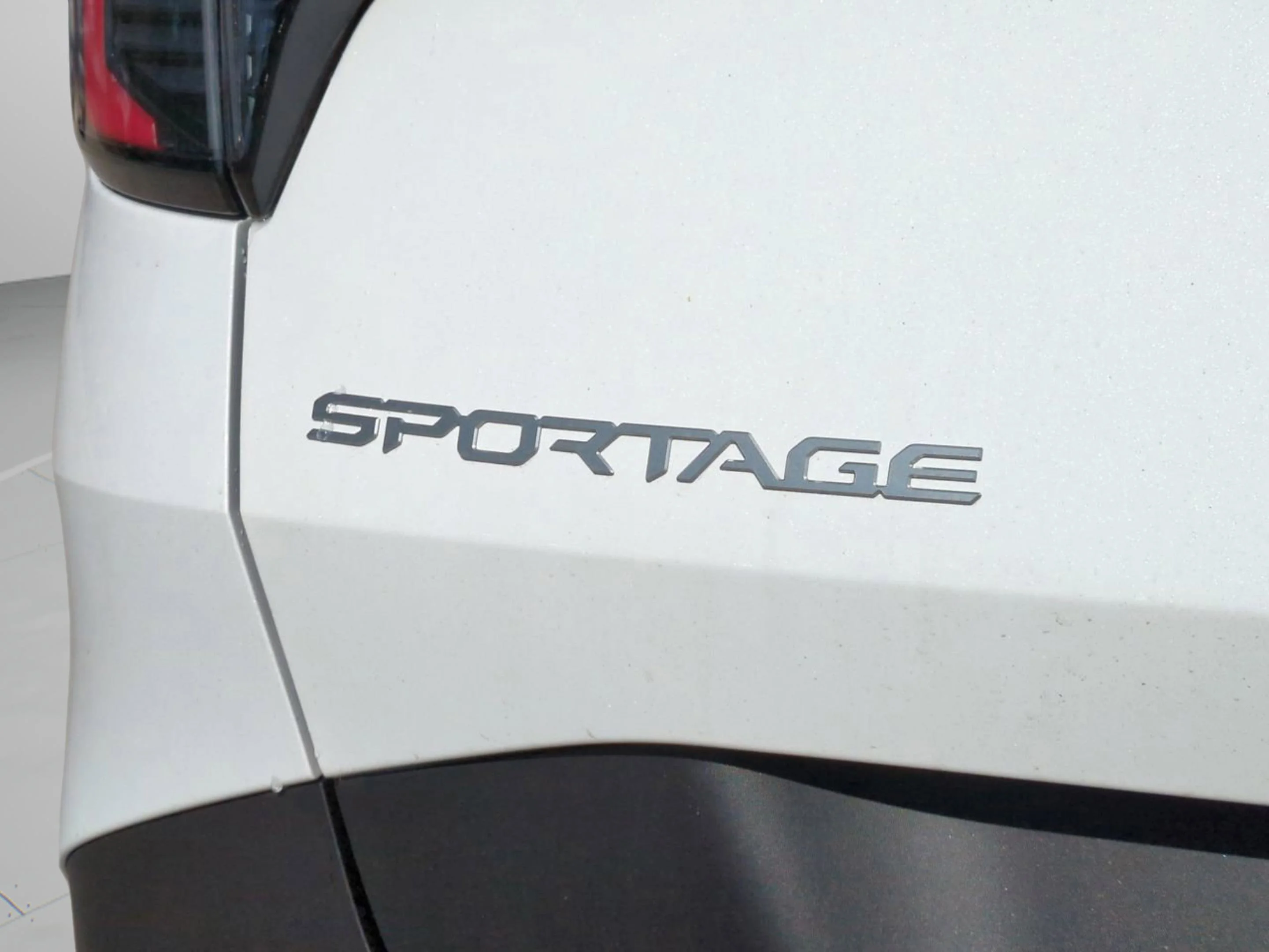 2026 Kia Sportage EX - Photo 15