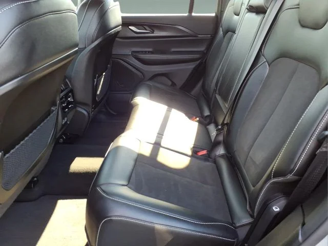 2025 Jeep Grand Cherokee Altitude - Photo 14
