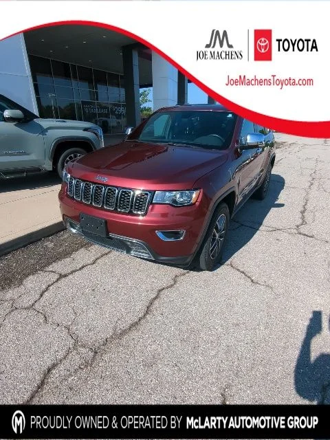 Used 2018 Red Jeep Limited image 1