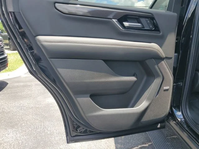 New 2026 Onyx Black GMC Elevation image 24