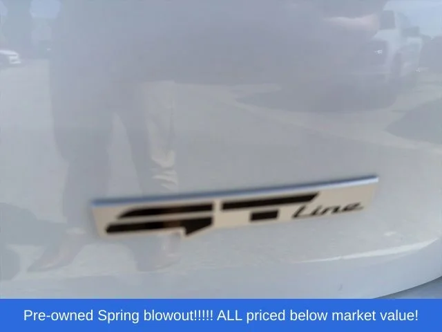 Used 2025 White Kia GT-Line image 29