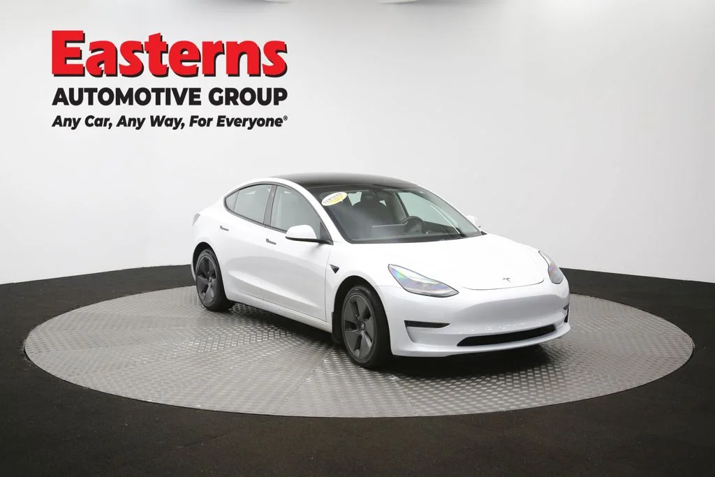 Used 2021 White Tesla Standard Range Plus image 44