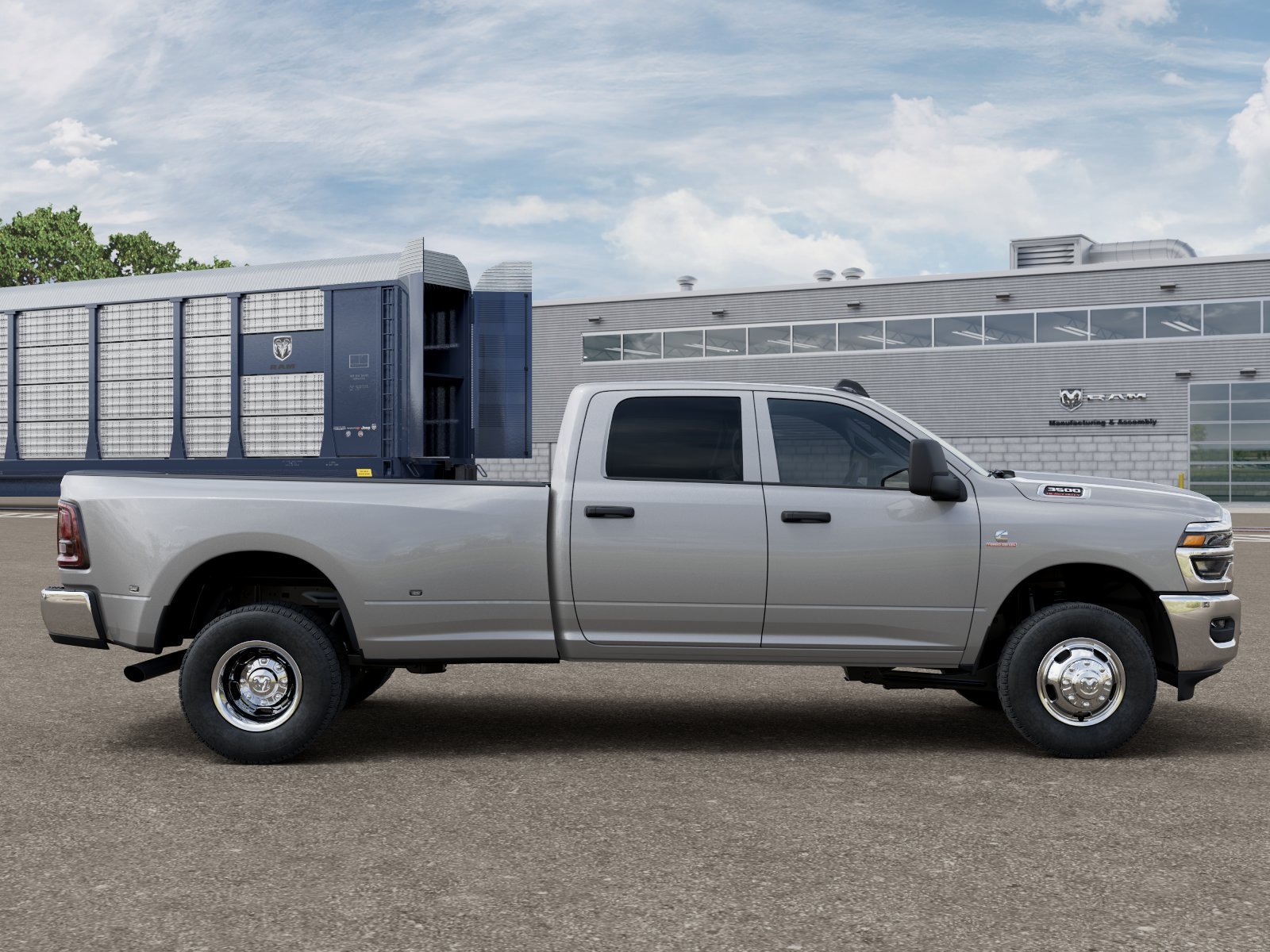 New 2026 Silver-Zynith Exterior Paint RAM Tradesman image 26