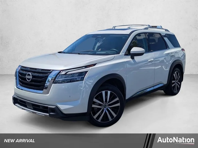 2024 Nissan Pathfinder Platinum