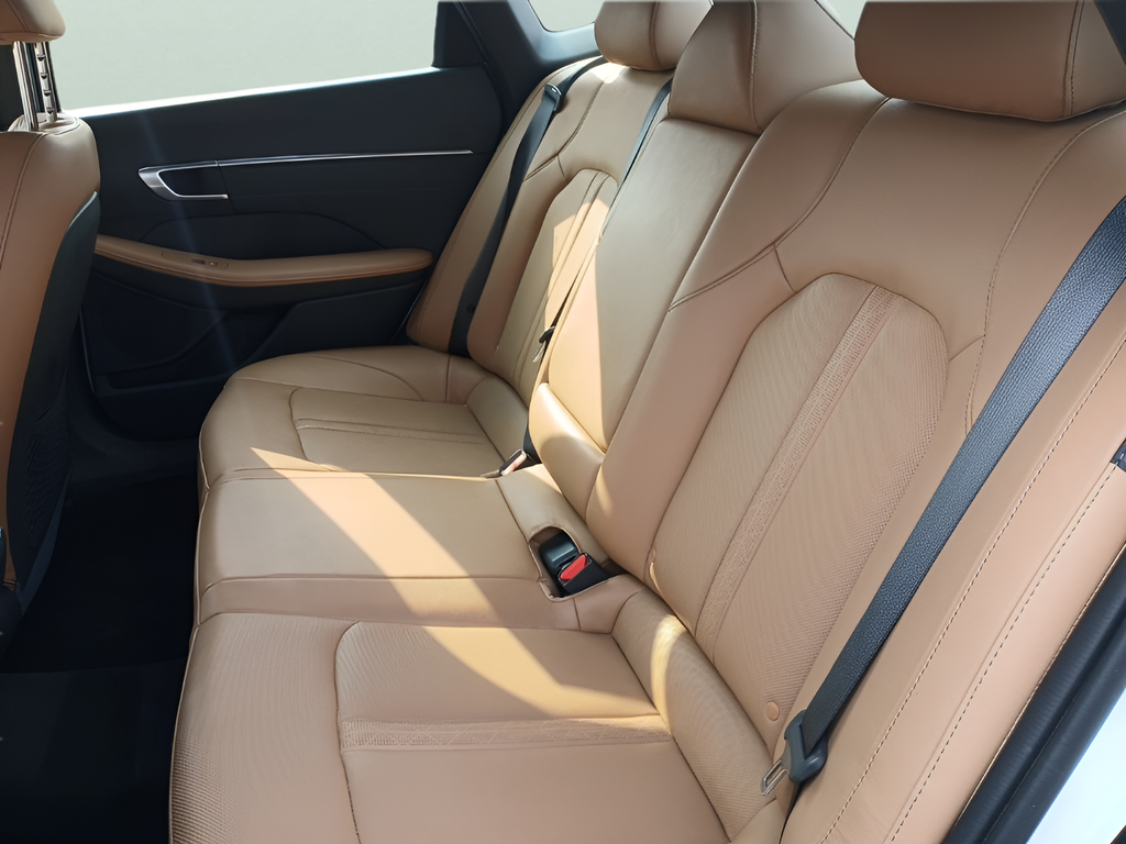 Used 2020 Gray Hyundai Limited image 24