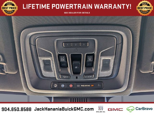 Used 2025 White GMC AT4 image 28