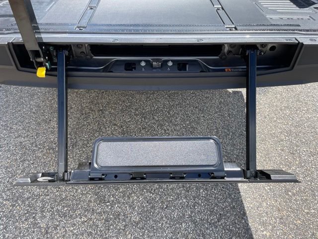 New 2026 CARBONIZED GRAY Ford XLT image 58