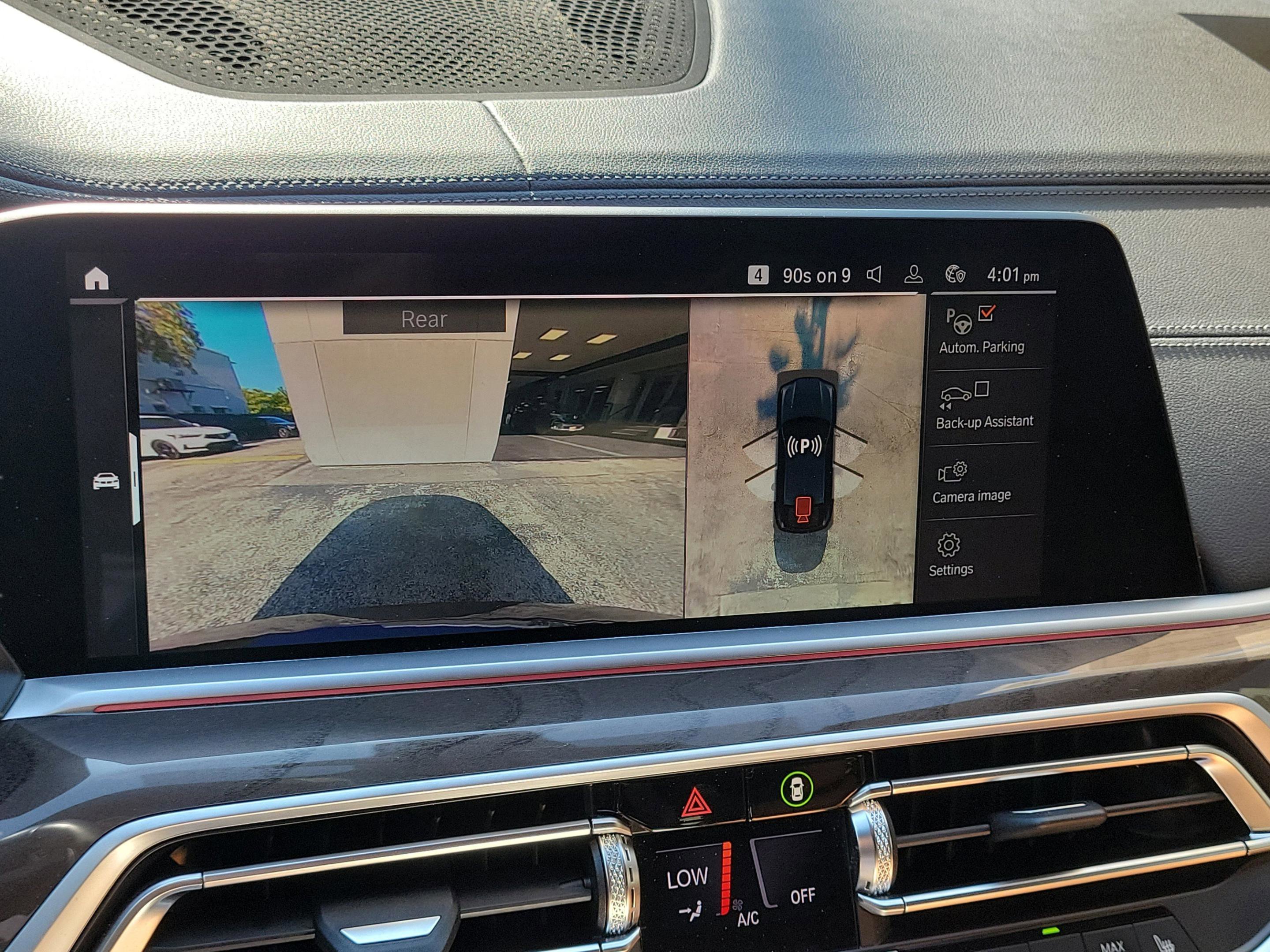 Used 2022 Carbon Black Metallic BMW xDrive40i image 22