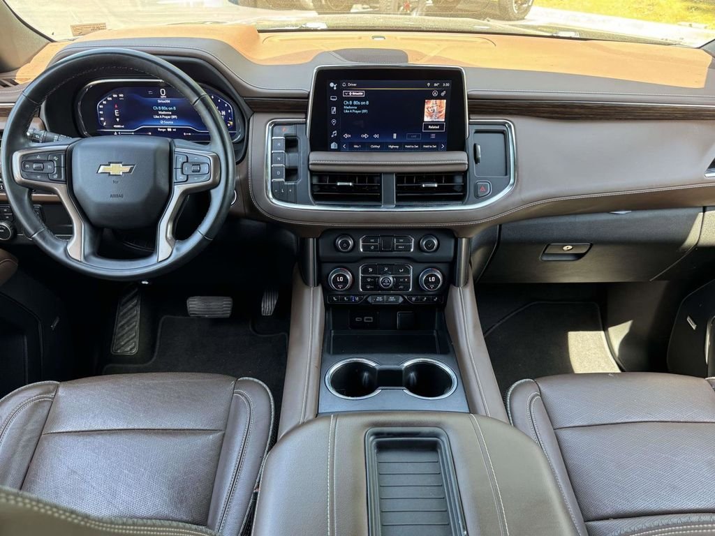 Used 2023 Black Chevrolet High Country image 3