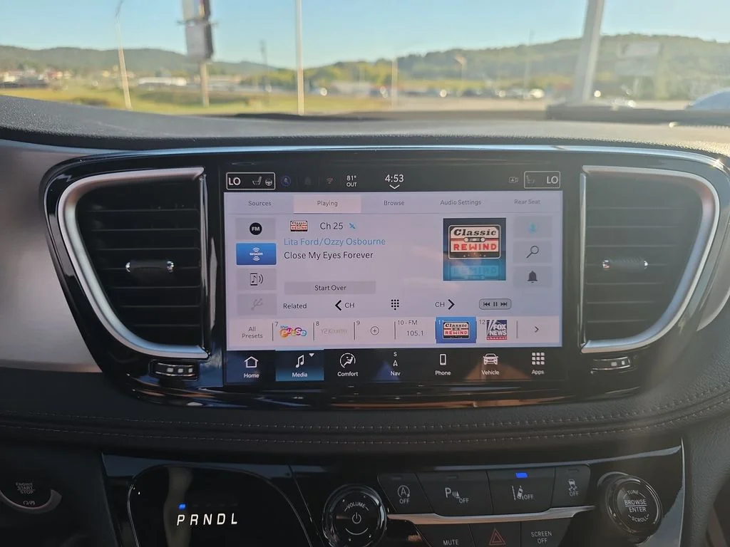 2026 Chrysler Pacifica Pinnacle - Photo 16