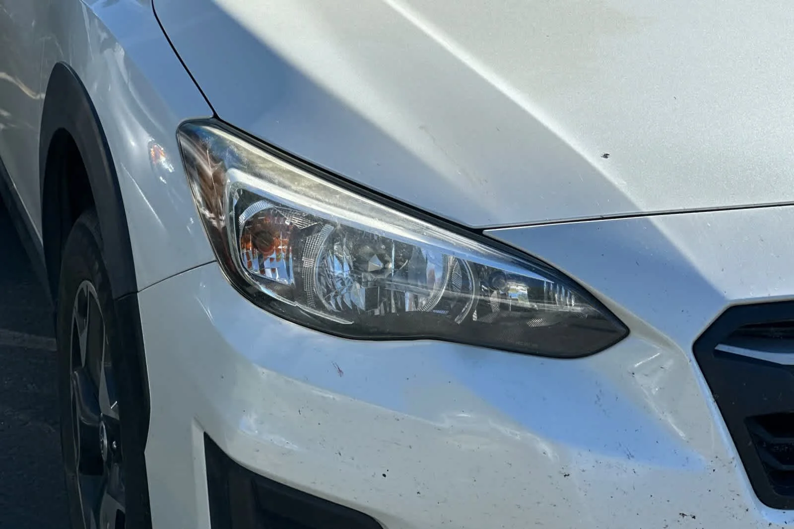 Used 2018 Crystal White Pearl Subaru Premium image 8