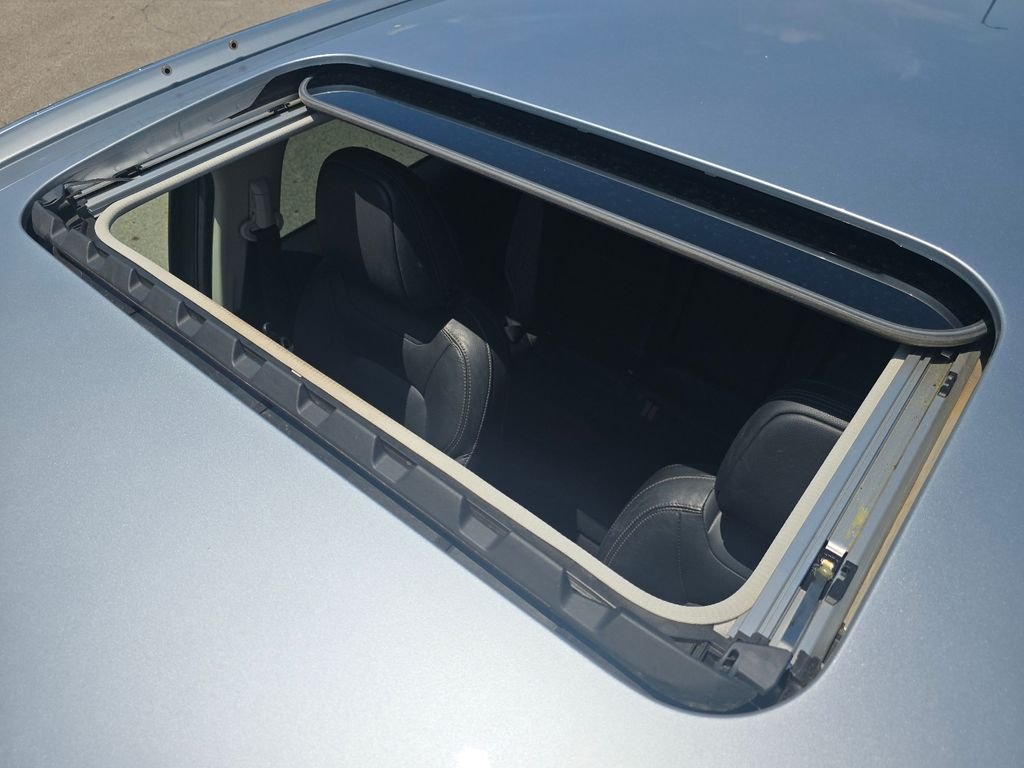 Used 2019 Sonic Silver Metallic Mazda Grand Touring image 3