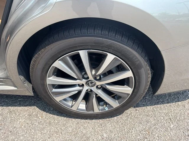 Used 2019 Silver Lexus 350 image 5
