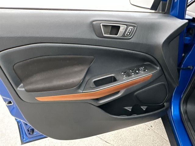Used 2021 Blue Ford SE image 20