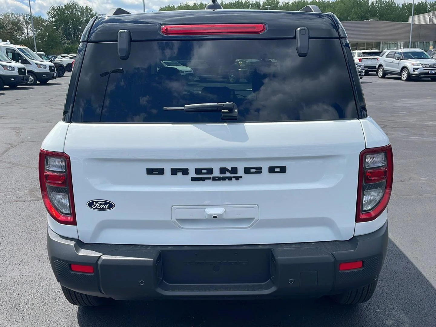 New 2026 Oxford White Ford Big Bend image 4