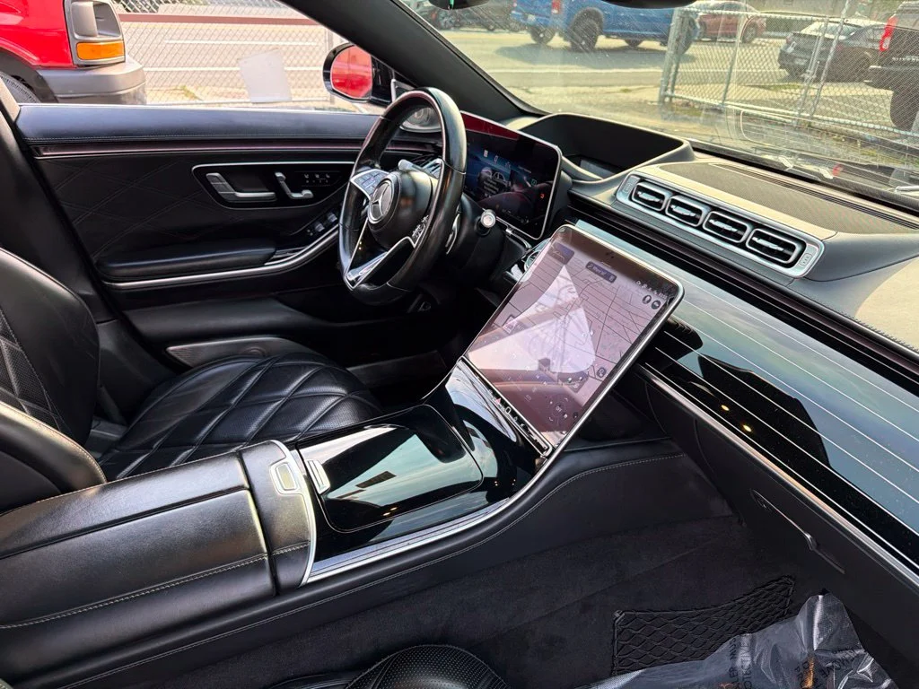 Used 2023 Black Mercedes-Benz Maybach S 580 image 23