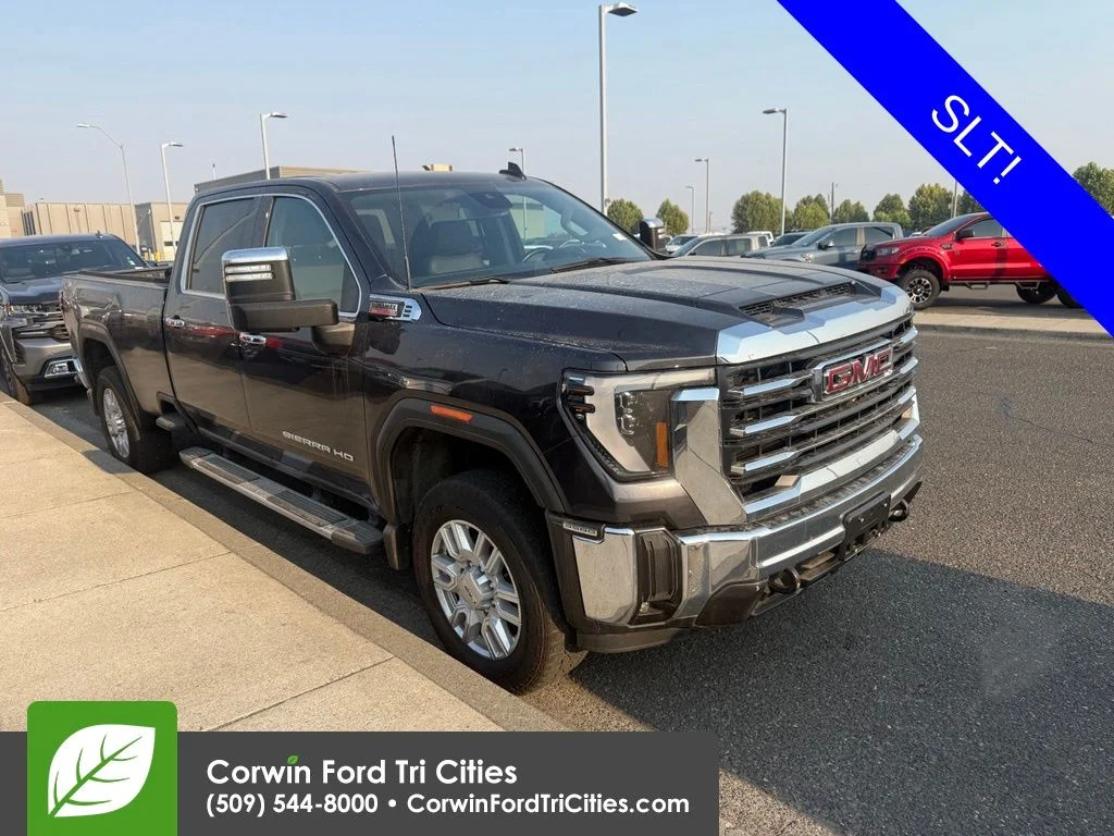 Used 2024  GMC SLT image 1