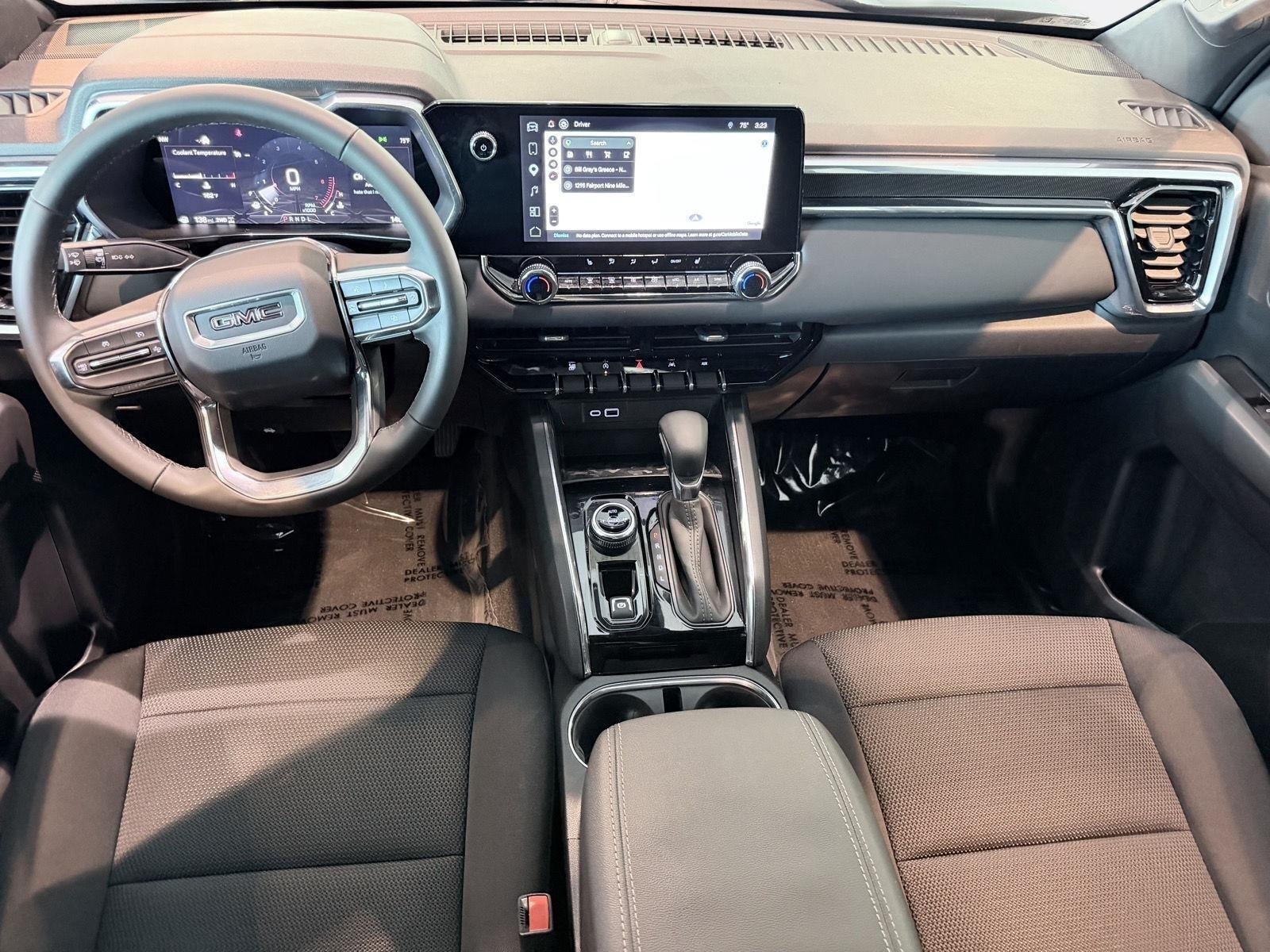 Used 2025 Onyx Black GMC Elevation image 41