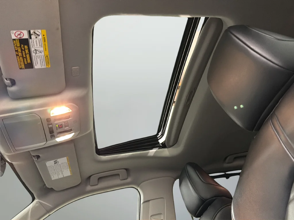 Used 2022 Blue Toyota XLE image 20