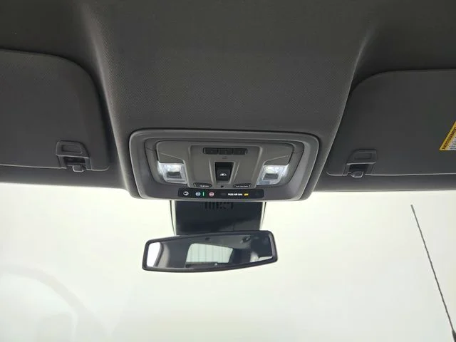 Used 2025 White Chevrolet LT image 31