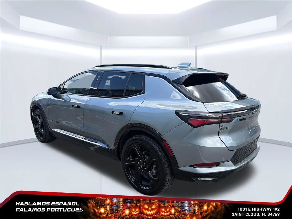 2024 Chevrolet Equinox EV RS - Photo 3