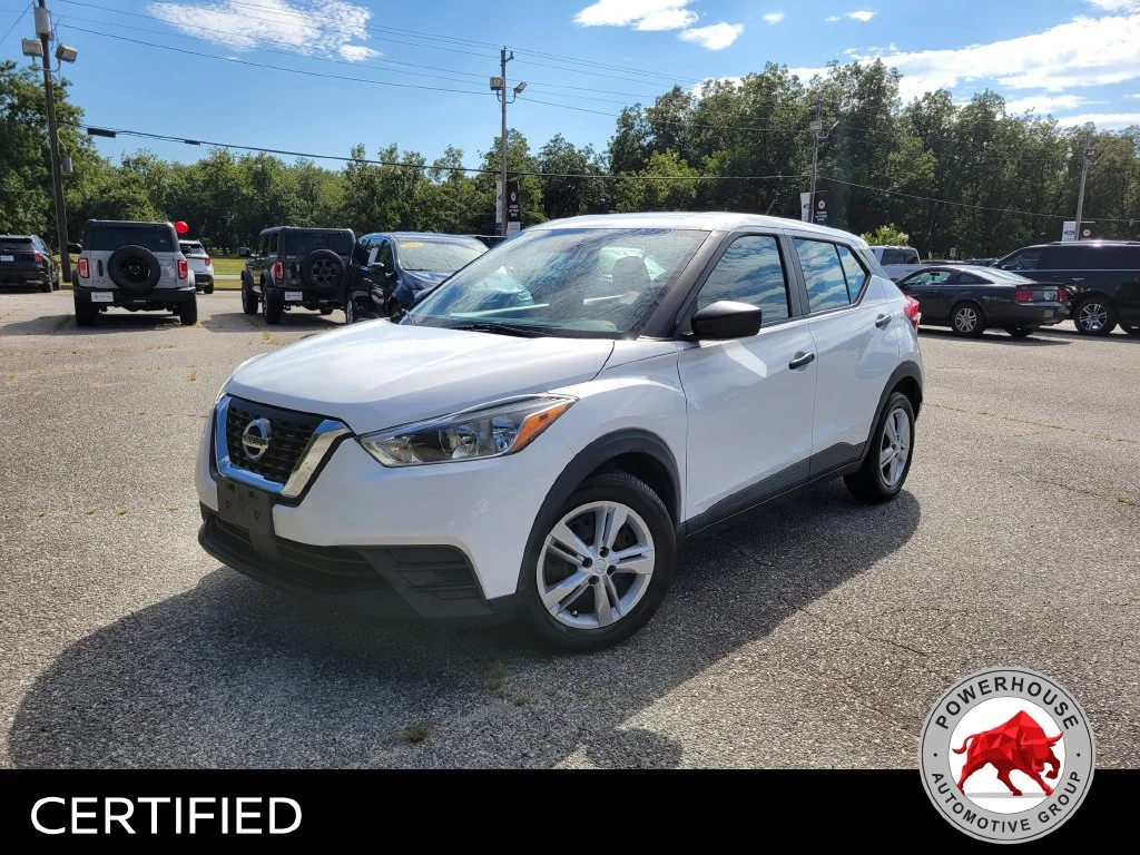 Used 2020 White Nissan S image 2