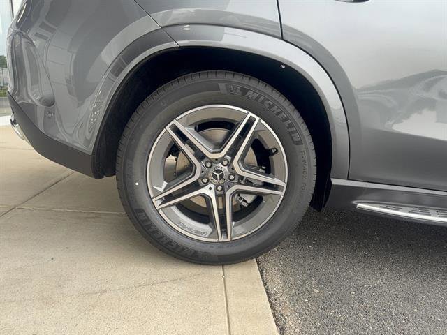 New 2026 Selenite Grey Metallic Mercedes-Benz GLE 450 4MATIC® image 25
