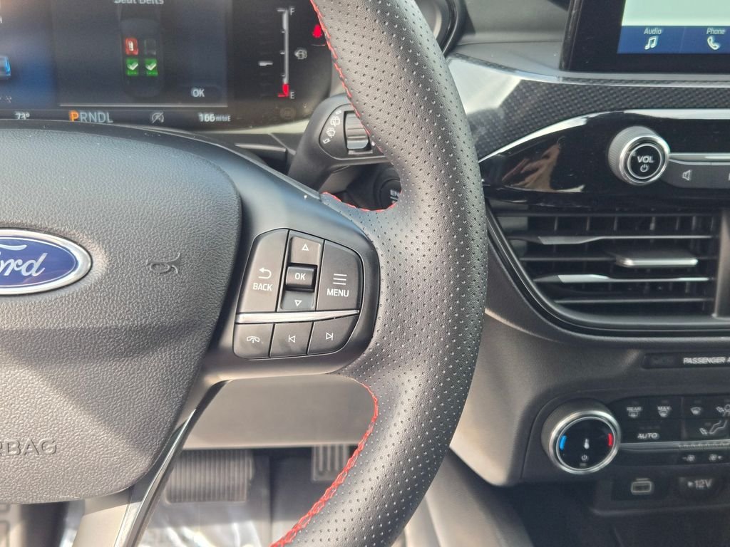2025 Ford Escape ST-Line - Photo 38