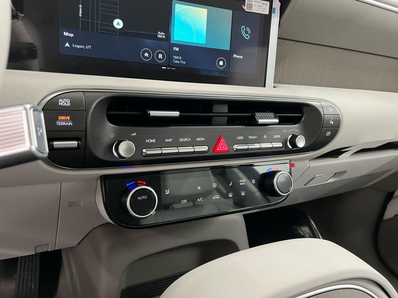 New 2026 Abyss Black Pearl Hyundai SEL AWD image 17