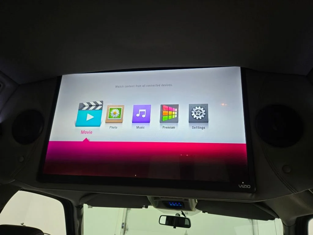 2023 GMC Savana Cargo Work Van - Photo 40