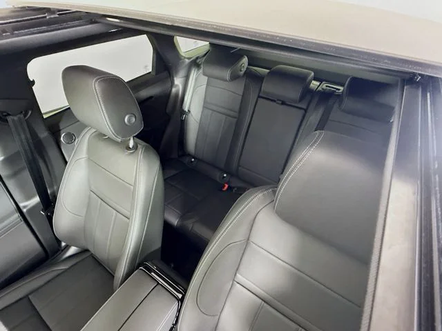New 2026 Fuji White Land Rover  image 14