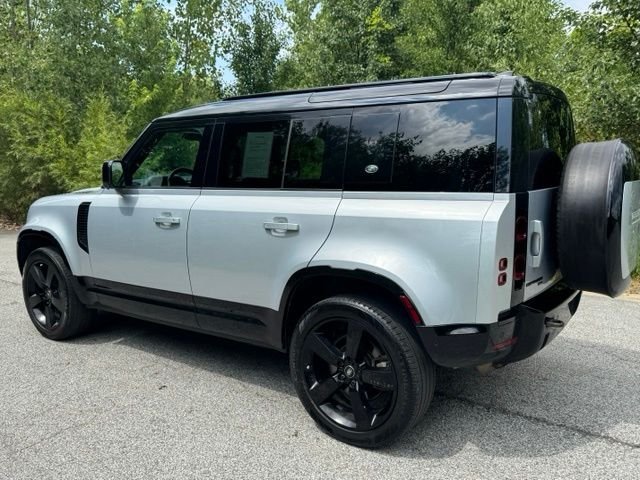 Used 2023 Hakuba Silver Metallic Land Rover X-Dynamic SE image 7