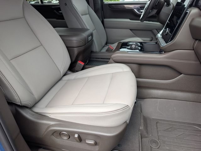 Used 2026  GMC Elevation image 27