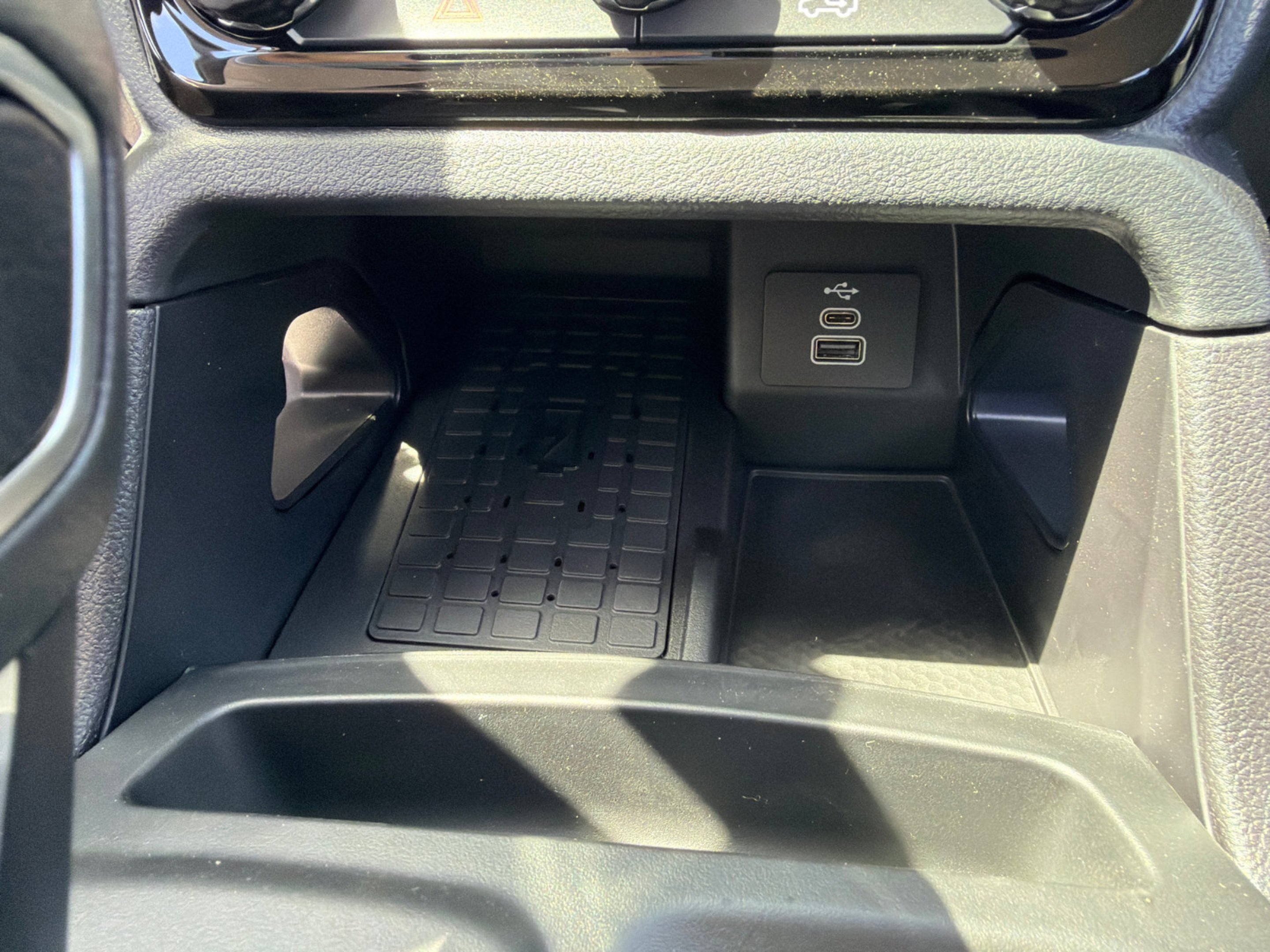 New 2026 Oxford White Ford XLT image 29
