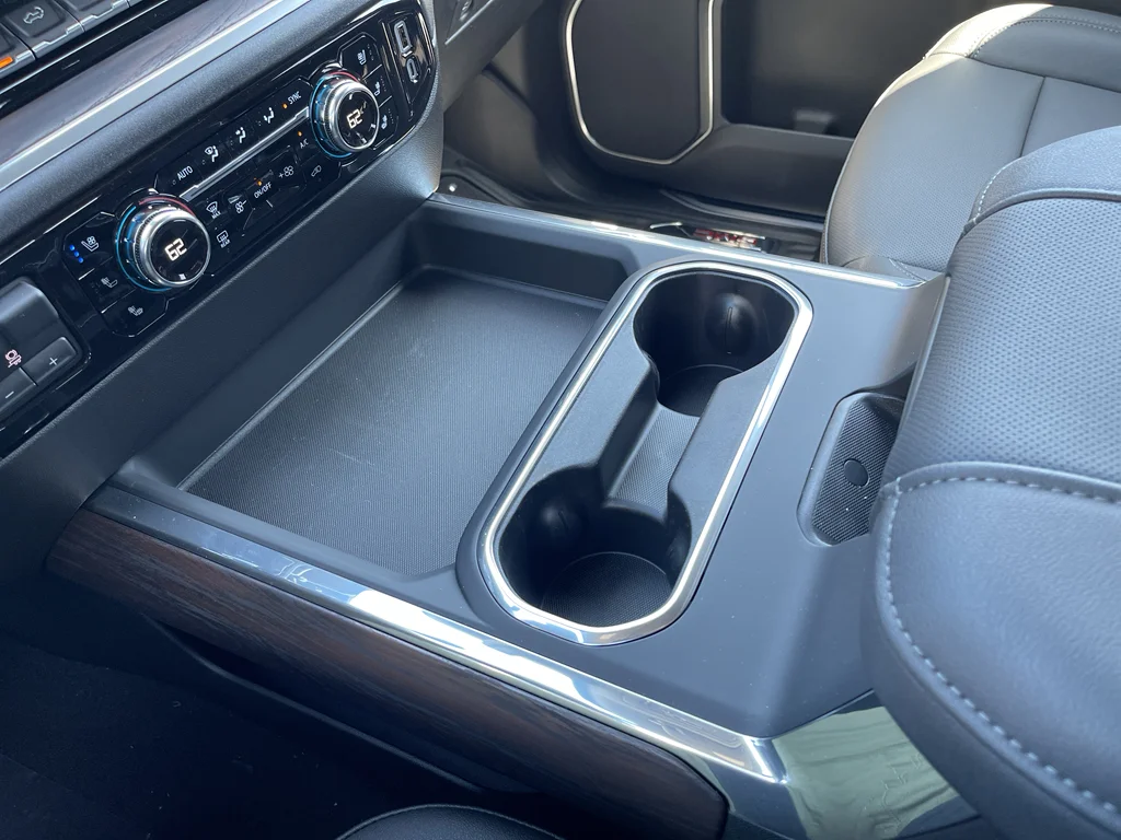 2025 GMC Sierra 3500HD SLT - Photo 23