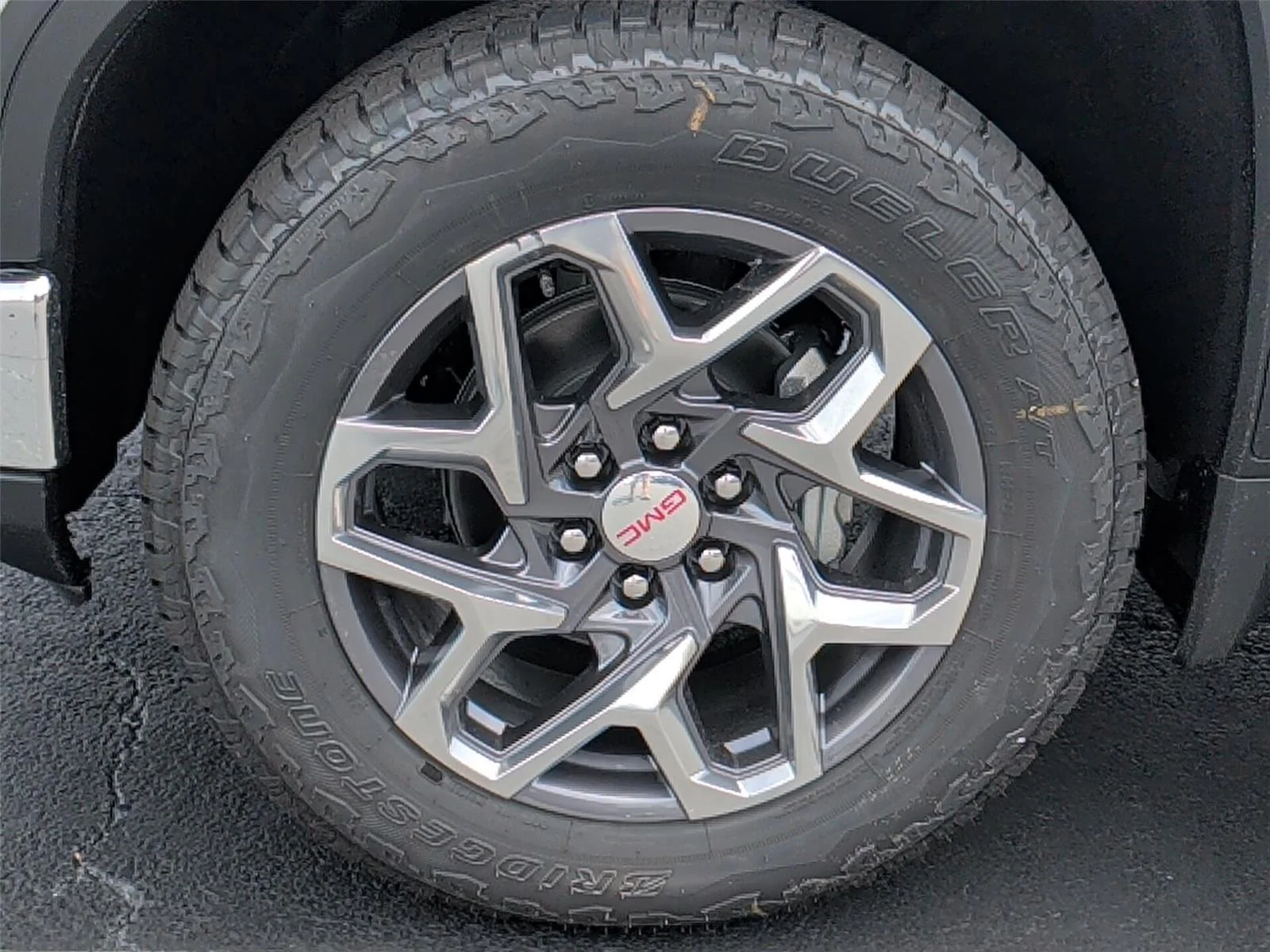New 2026 Glacier White Tricoat GMC SLT image 10